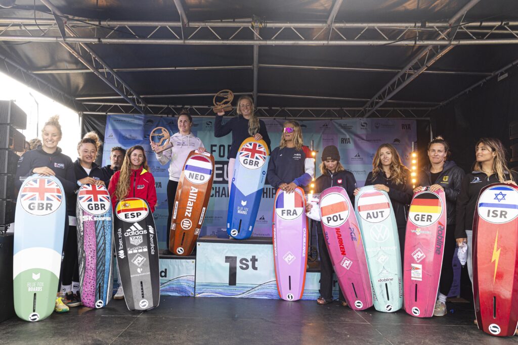 Leonie Meyer (Zweite von rechts) holte bei den Frauen EM-Platz neun. Foto: Lloyd Images