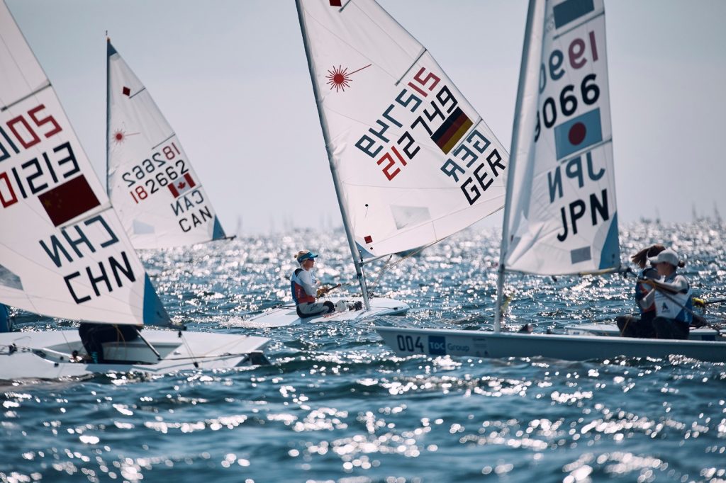 Im zweiten Versuch schaffte Svenja Weger die Nationen-Qualifikation für ihre Bootsklasse Laser Radial. Foto: Felix Diemer 