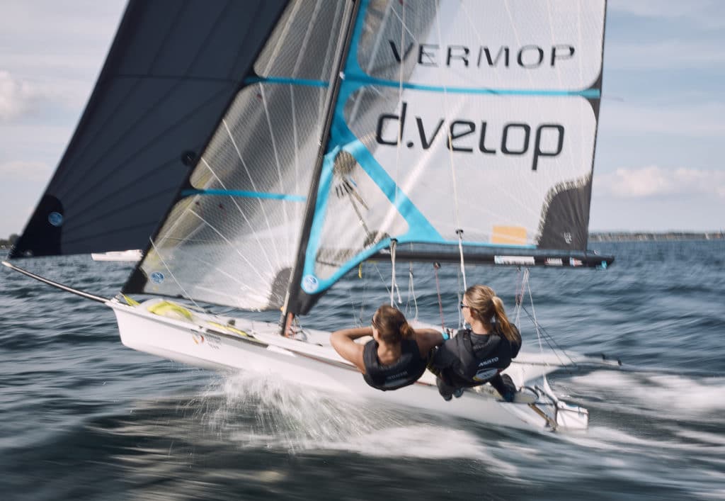 Das 49er FX-Team Tina Lutz und Susann Beucke im vergangenen Jahr beim Training vor Aarhus. Foto: Felix Diemer 