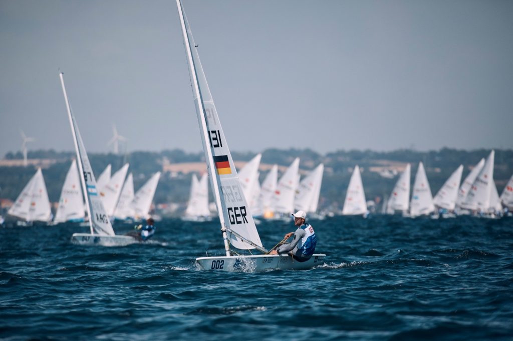 Philipp Buhl kam mit den böigen Bedingungen vor Aarhus gut zurecht. Foto: Felix Diemer 